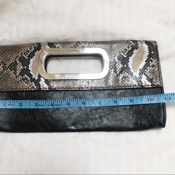 Express Faux Leather Snake-print Envelope Clutch - Picture 7 of 8